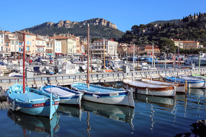 Cassis Ancient Fishing Port, Calanques & Spectacular Cap Canaille Private Tour - Tour Inclusions
