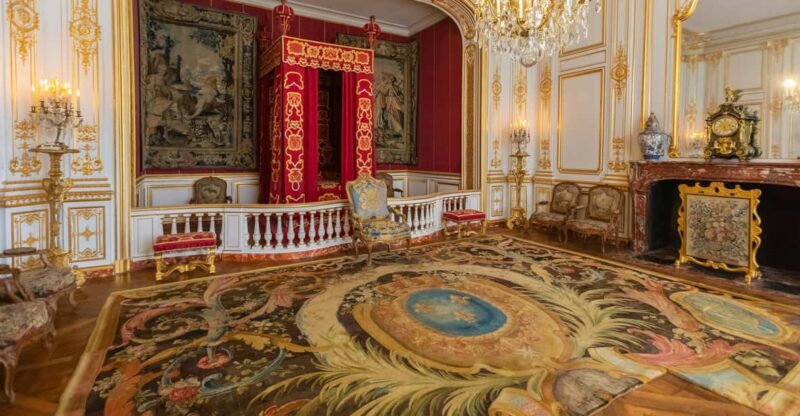 Chambord Enchantment: Exclusive Private Guided Walking Tour - Experience Highlights