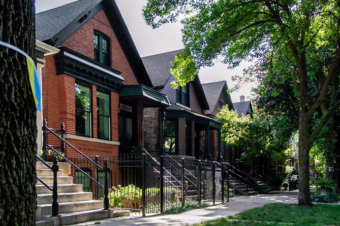 Chicago Walking Tour of West Town - Inclusions and Accessibility