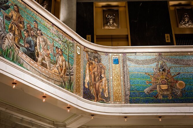 Chicago Walking Tour: Tiffany Treasures - Discovering Mosaics and Vaults