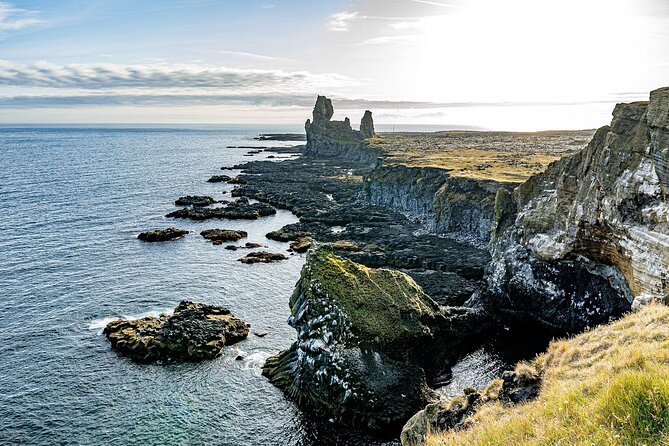 Classic Snæfellsnes Peninsula Full-Day Guided Tour - Highlights of the Guided Tour