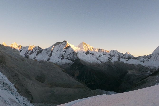 Climb Pisco - the Balcony of the Cordillera Blanca (5752m) - Guides and Support