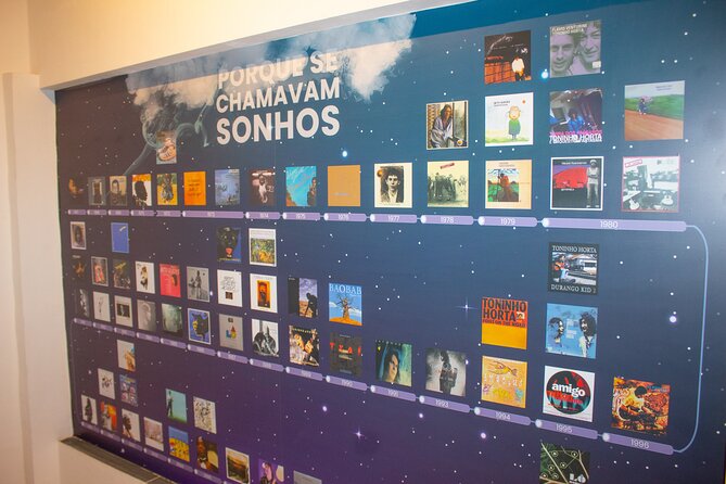 Clube Da Esquina Iconographic Exhibition "Because They Were Called Dreams" - Visitor Information