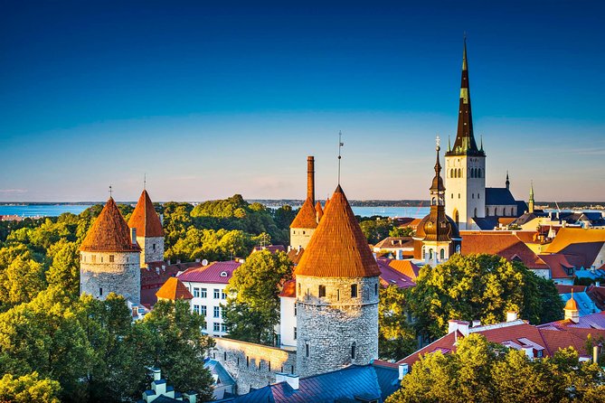 Complete Tallinn Tour: Highlights & Hidden Gems - Discovering Kadriorg and Kalamaja