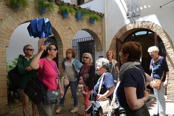 Cordoba Monuments Relax Tour in English - Monument to the Lovers