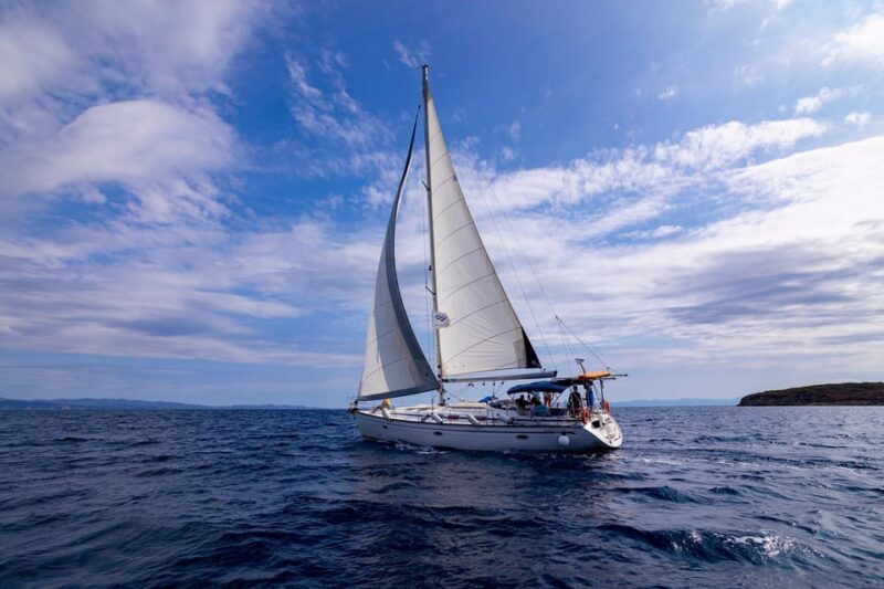 Day Sailing Cruise - Pricing and Duration