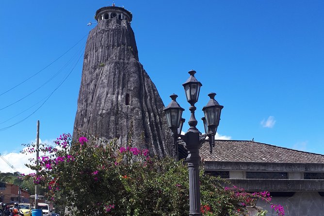 Day Tour to Guatapé and El Peñol - Visiting El Peñol Rock