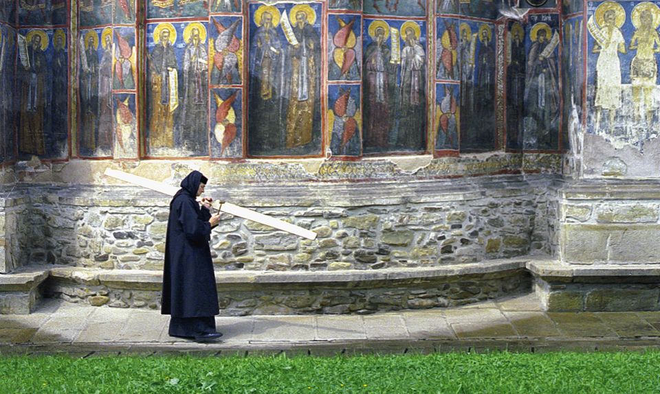 Day Trip to the UNESCO Painted Monasteries From Iasi - Itinerary Highlights