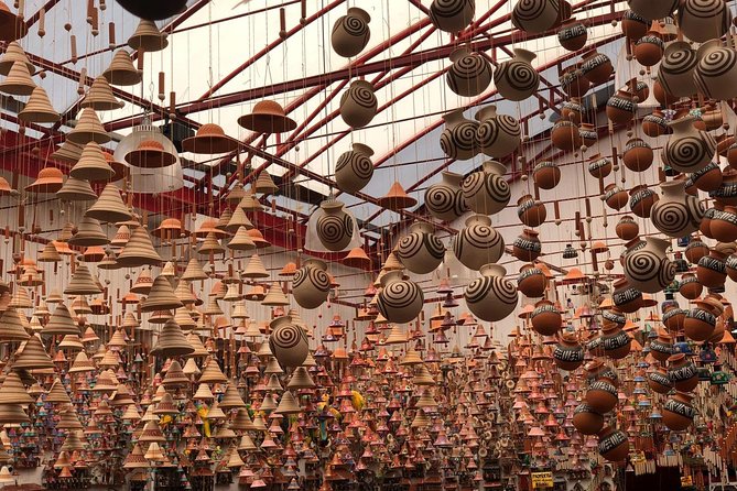 Day Trip to Villa De Leyva and the Ceramics Town Ráquira - Walking Tour of Ráquira