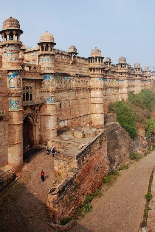 Delhi - Gwalior - Delhi by Train - Itinerary and Schedule