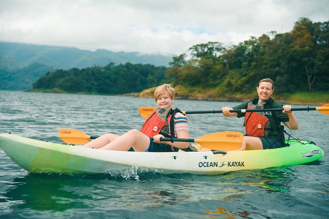 Discover the Beauty of Arenal Lake on a Guided Kayaking Tour - Guides Expertise and Knowledge