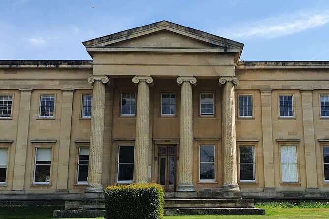 Discovering Cheltenham: A Self-Guided Audio Tour - Navigating the VoiceMap Audio Tour