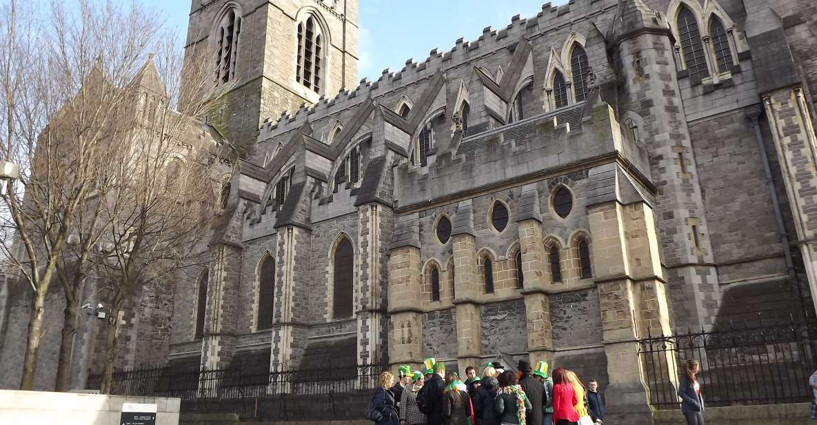 Dublin: Highlights and Hidden Corners Walking Tour - Major Landmarks to Visit