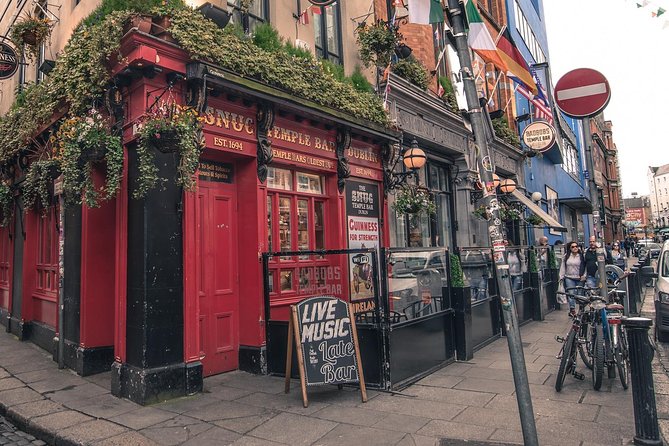Dublin Private Custom Tour, Off-The-Beaten-Path in Temple Bar With a Local - Artistic and Cultural Aspects