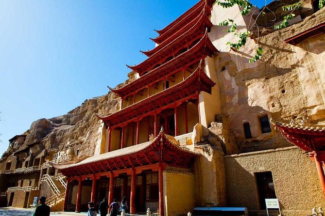 Dunhuang Private Day Tour Mogao Grottoes, Singing Dunes and Crescent Moon Spring - Exploring Singing Dunes