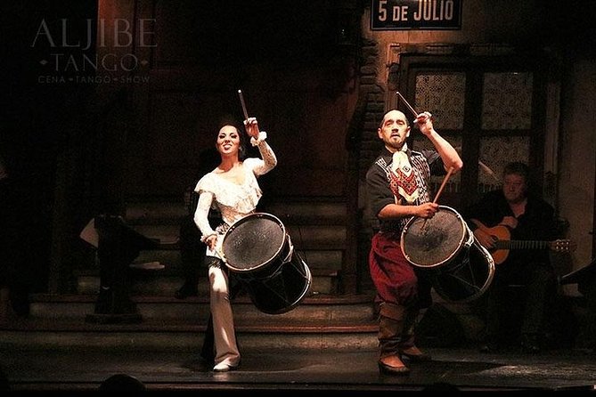Early Tango Dinner-Show With Semi Private Transfer - Group Size and Accessibility