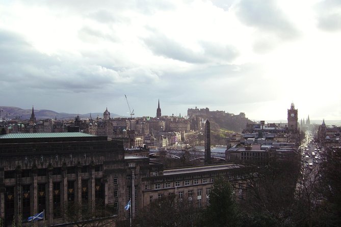 Edinburgh Private Walking Tour Review - Landmarks and Hidden Gems