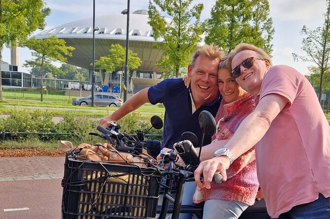 Eindhoven: Guided Bicycle Tour of the Highlights of Eindhoven - Tour Duration and Logistics