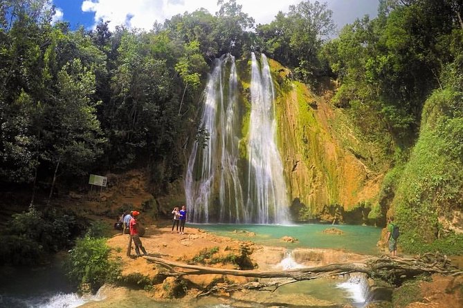 El Limón Waterfalls Tour (Horse Riding & Swimming) With Lunch - Meeting Point and Pickup