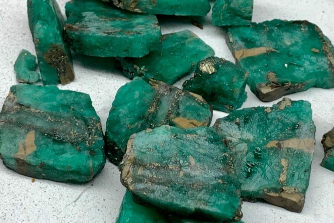 Emeralds Polishing Workshop and Museum Tour - Transportation and Logistics