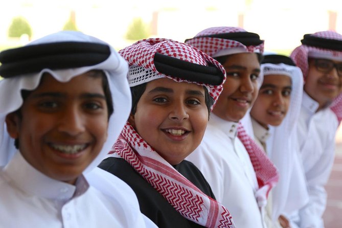 Enjoy Desert Safari With BBQ Dinner and Many More - Captivating Sunset Views