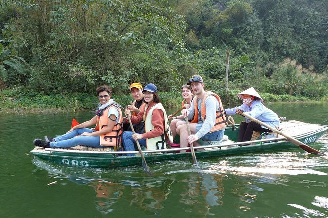 Essential North Vietnam ( Hanoi - Ninh Binh - Halong) in 5 Days - 3 Stars Hotel - Included Amenities