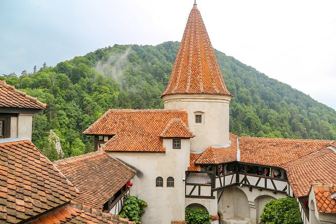 Experience the History of Bran Castle and Saxon Fortifications in Burzenland - Key Attractions
