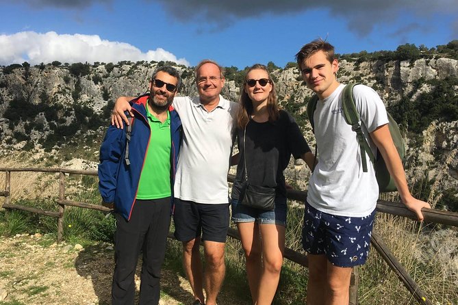 Explore Cavagrande Nature Reserve - Exploring the Ilean Canyon Trails