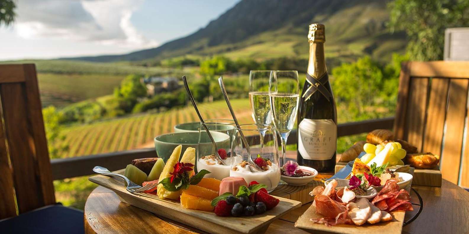 Explore Stellenbosch, Paarl, & Franschhoek Private Wine Tour - Itinerary Highlights