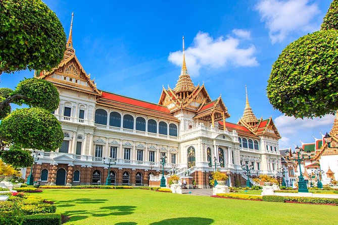 Explore the Grand Palace, the Emerald Buddha and Wat Pho Complex - Private Tour - Dress Code Requirements