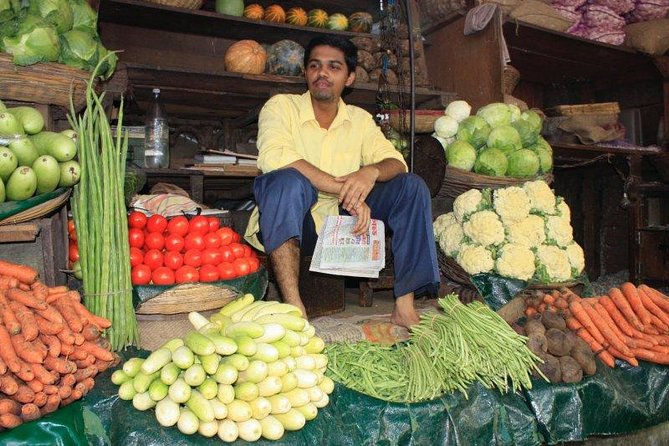Explore the New Colorful Places in Mumbai Market Tour - Experience the Vibrant Markets