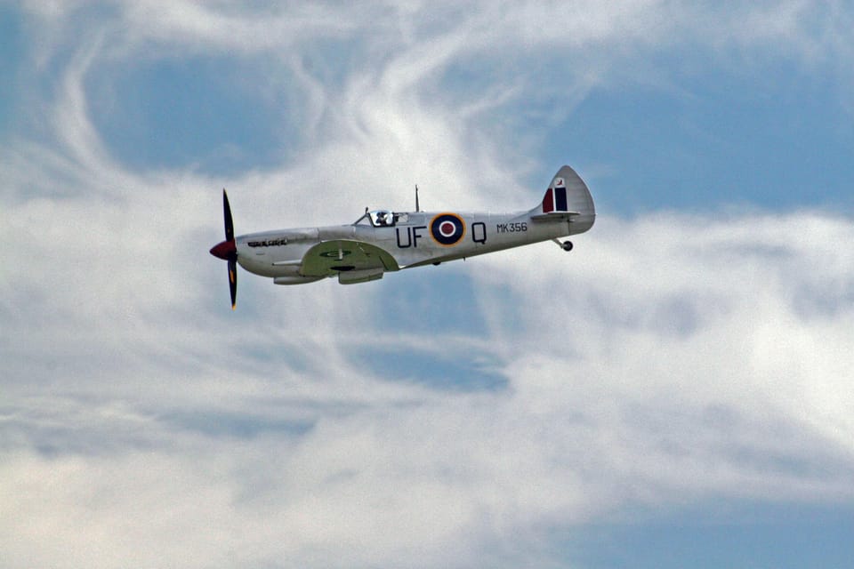 Flight in a WWII Spitfire - Prepare for Takeoff