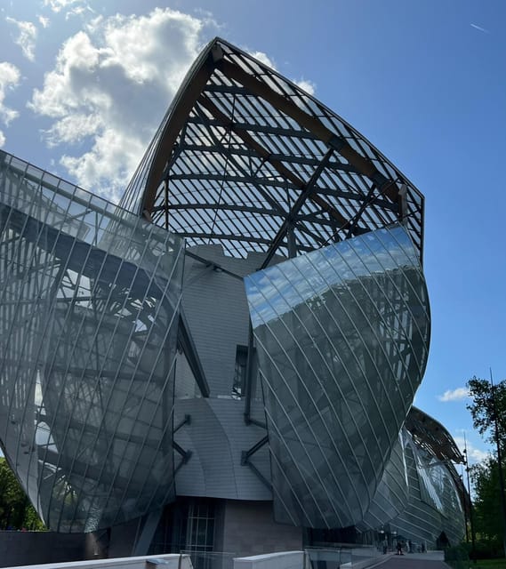 Fondation Louis Vuitton: Ticket Entry & 3h Private Tour - Meeting Point and Accessibility