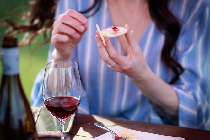 Fraser Valley & White Rock Premium Public Wine Tour - Meeting and Pickup