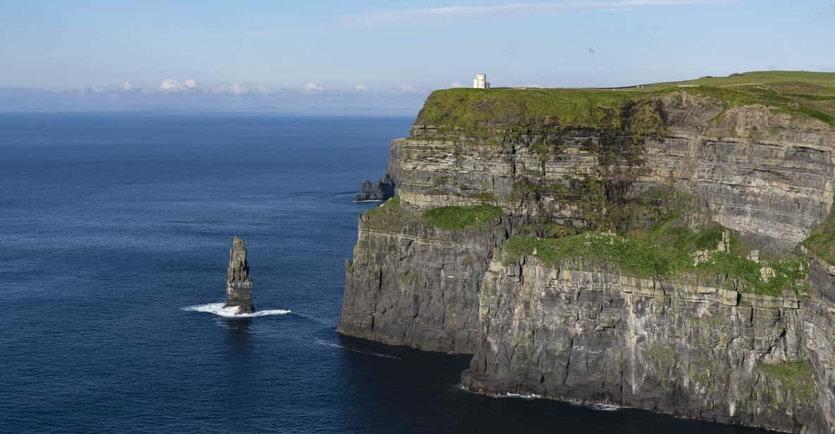 From Dublin: Galway + Cliffs of Moher Boat Cruise in Spanish - Itinerary Highlights