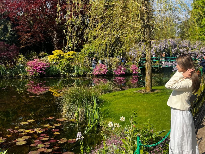 From Paris: Full Day in Giverny & Versailles - Private Tour - Itinerary