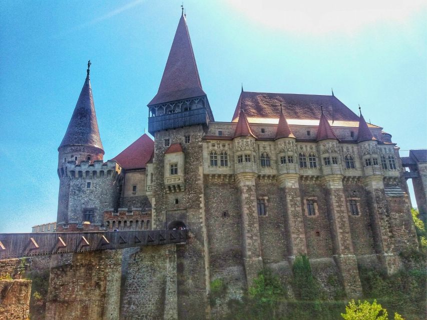 From Sibiu: Corvins Castle Hunedoara and Alba Iulia Tour - Itinerary Details