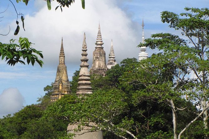 Full-Day Discover Oudong Mountain-Former Capital City & Phnom Penh City Tours - Historical Significance of Oudong