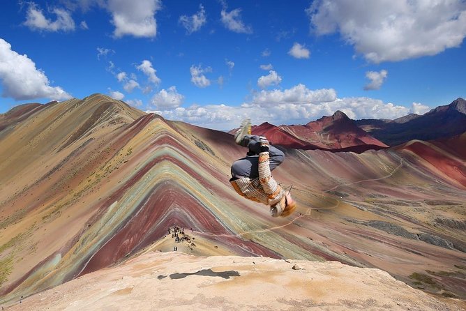 Full Day - Hiking Trip to the Rainbow Mountain From Cusco - Private - Itinerary and Experience