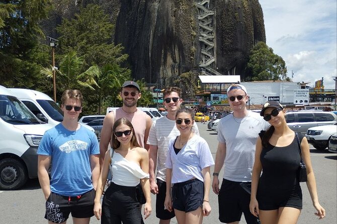 Full Day Private Tour to Guatapé and Piedra Del Peñol - Taking in Local Gastronomy and Scenery