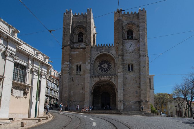 Full Day Small Group Tour in Lisbon: The Most Complete City Tour - Discovering Lisbons Culture and Traditions