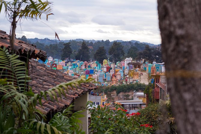 Full Day Trip in Chichicastenango - Significance of Santo Tomás Church