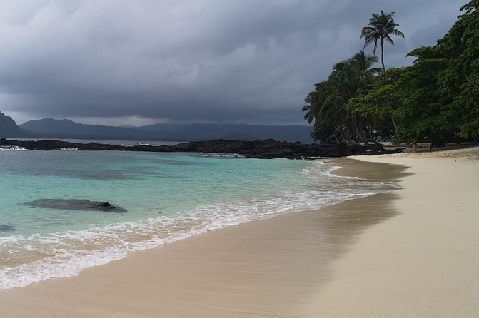 Full Day Trip To: North, Center, South and Equator, - Journey to Pico Cao Grande