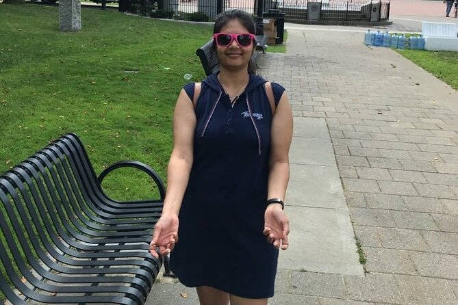 Fun City Scavenger Hunt in Victoria by Wacky Walks - Assistance and Support