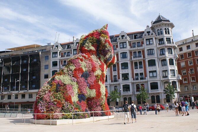 Guggenheim Museum Bilbao Private Tour With Official Guide - Contemporary and Avant-Garde Art Collections