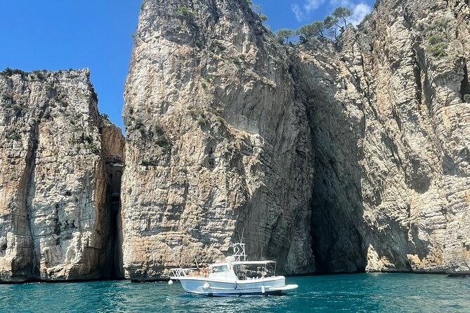 Guided Boat Excursion to Gaeta and Sperlonga - Meeting and Pickup Details