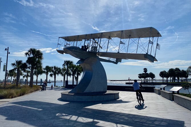 Guided St. Pete Sightseeing Tour in Deluxe Street Legal Golf Cart - Tour Requirements and Accessibility