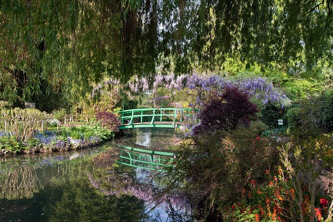 Guided Tour of Monets Gardens/Small Group - Meeting Point Details