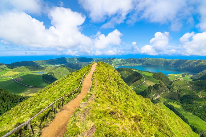 Guided Tours Sete Cidades and Lagoa Do Fogo Full Day - Inclusions and Logistics