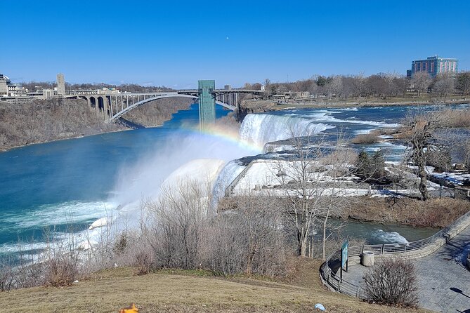 Guided Wine Tour Through the Niagara Wine Trail - Pickup and Meeting Information
